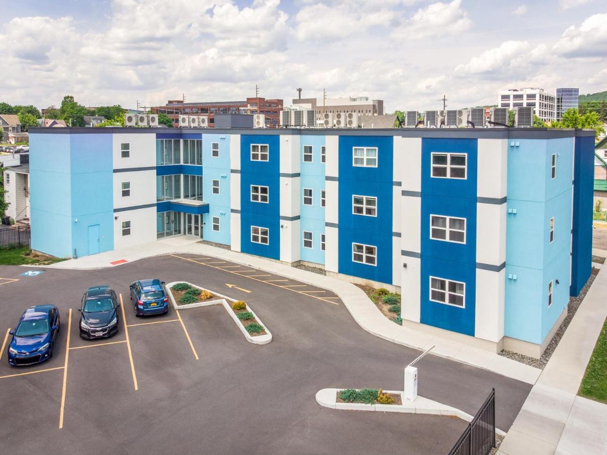 Grand Monarch! Best For Extended Stays! Johnson City Экстерьер фото