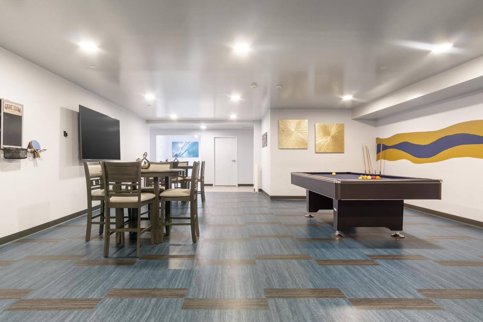 Grand Monarch! Best For Extended Stays! Johnson City Экстерьер фото